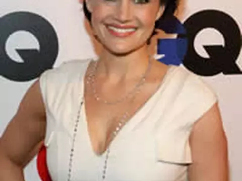 New Girl terá Carla Gugino na segunda temporada