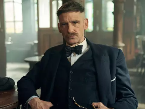 Peaky Blinders | ¿Cómo la película explica la ausencia de Arthur Shelby?