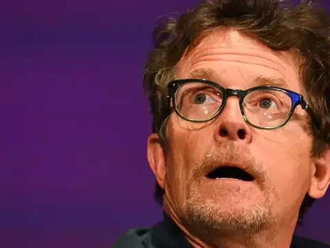"Tô sempre me aposentando", brinca Michael J. Fox sobre retorno