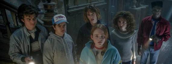 Stranger Things: Resumo com o Elenco