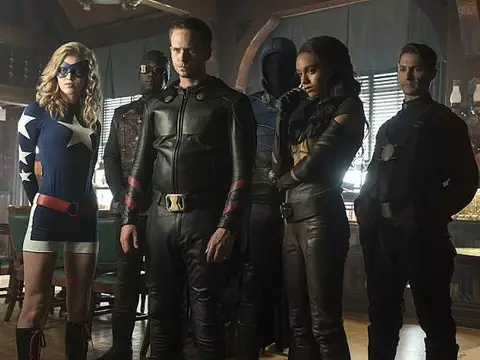 Legends of Tomorrow | Equipe conhece a Sociedade da Justiça no trailer estendido da 2ª temporada