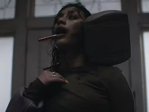Leia a crítica de A Morte do Demônio: Em Chamas