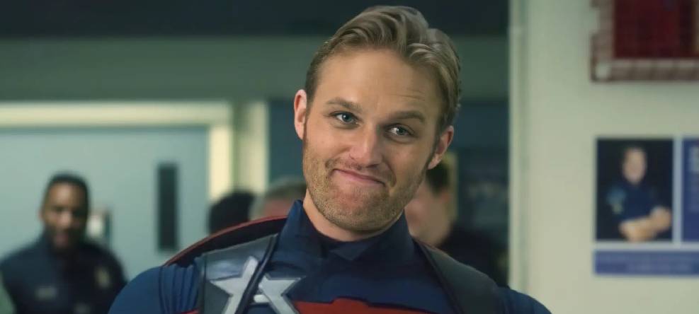 Falso: Wyatt Russell no es el del video de protestas contra Trump