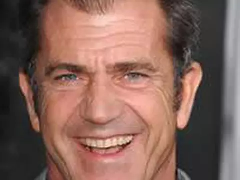 Machete Kills | Robert Rodriguez quer Mel Gibson e Michelle Williams no elenco da sequência [ATUALIZADO]