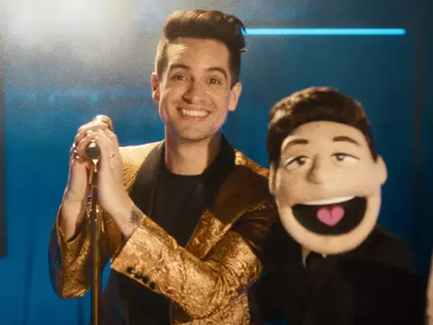 Panic! At The Disco lança clipe de "Hey Look Ma, I Made It"; veja