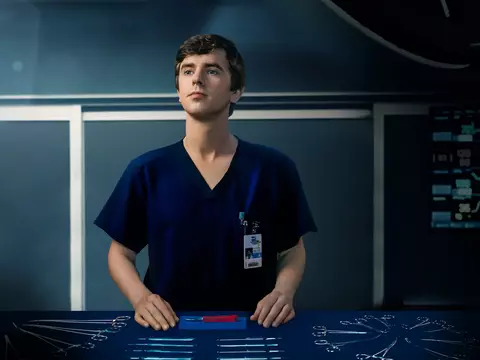 The Good Doctor melhora depois de brincar de Grey's Anatomy