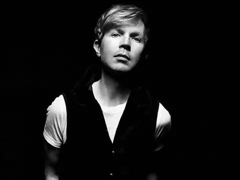 Beck revela seu novo single, "Dreams"; ouça