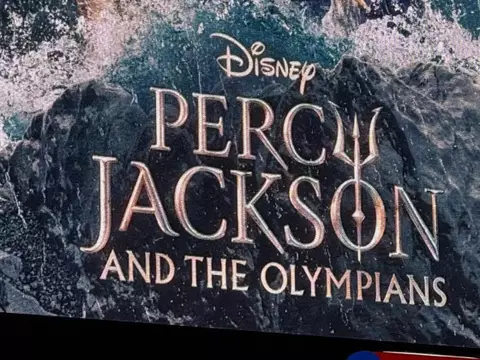 Detalhe do pôster de Percy Jackson e os Olimpianos (Bruna Nobrega/Omelete)
