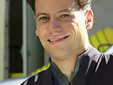Veja Ioan Gruffudd e o Edifício Baxter no set de Quarteto Fantástico 2