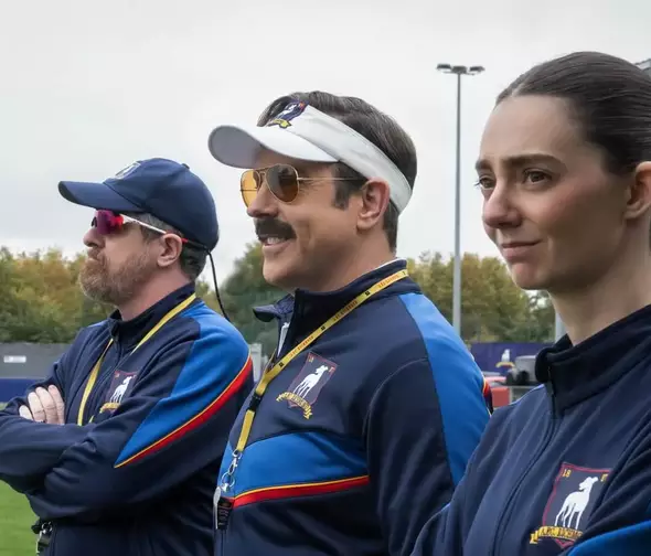 Ted Lasso regresa renovado, pero con la misma ternura en la temporada 4