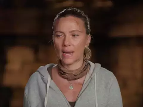 Scarlett Johansson - Enrolados