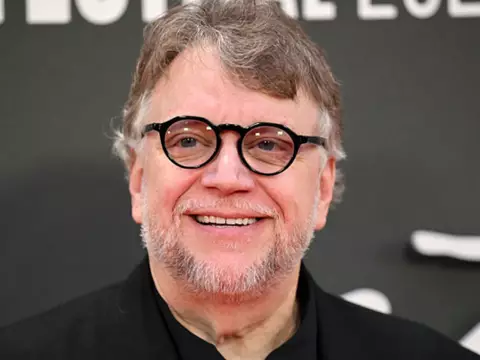 Frankenstein | Guillermo del Toro incentiva protesto contra IA