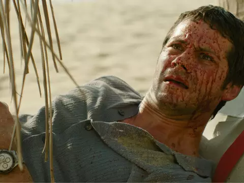 Foto de Dylan O'Brien en ¡Socorro!, película que llega al streaming de Disney+ en mayo/Reproducción