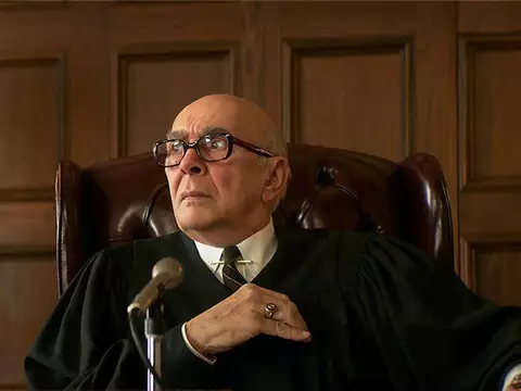 Frank Langella em Os 7 de Chicago (Netflix/Divulgação)