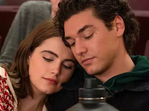 Off Campus | ¿Qué pasará con Hannah y Garrett en la temporada 2?