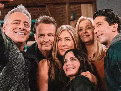 Elenco de Friends durante reunião especial (Reprodução)