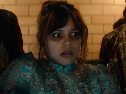 Novo Beetlejuice fala com ironia e sinceridade sobre o tempo que já passou