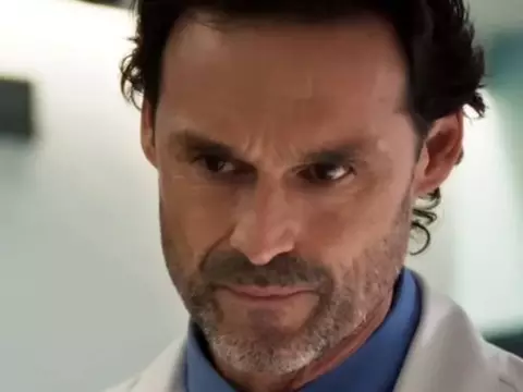 DOC | ¿Qué motiva al Doctor Santamaría? El actor Iván Sánchez habla