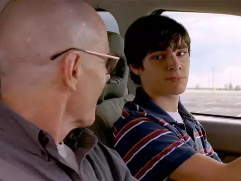 RJ Mitte, o Walter Jr. em Breaking Bad, morre aos 34 anos
