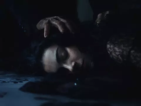 O Morro dos Ventos Uivantes | Charli XCX lança teaser de canção da trilha sonora