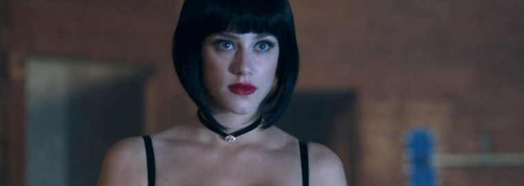 Riverdale  Ela vira durona pois, às vezes, é necessário, diz Lili  Reinhart sobre lado sombrio de Betty