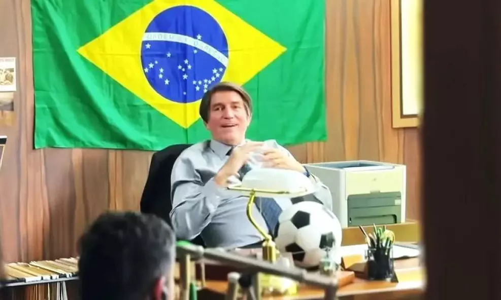 Jim Caviezel em cena de Dark Horse, filme sobre Jair Bolsonaro (Reprodução)