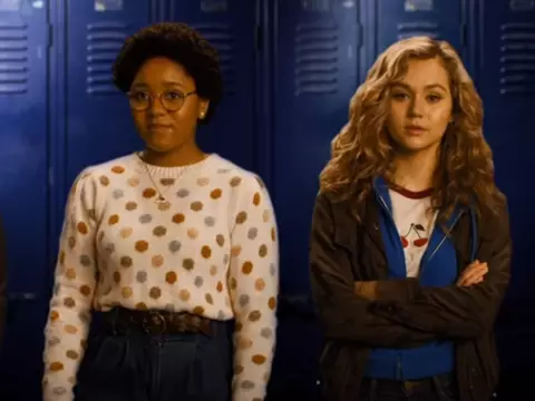 Imagem do teaser trailer de Stargirl da DC Universe/Reprodução