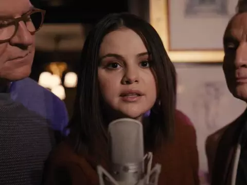 Selena Gomez, Steve Martin e Martin Short em Only Murders in the Building (Hulu/Reprodução) 