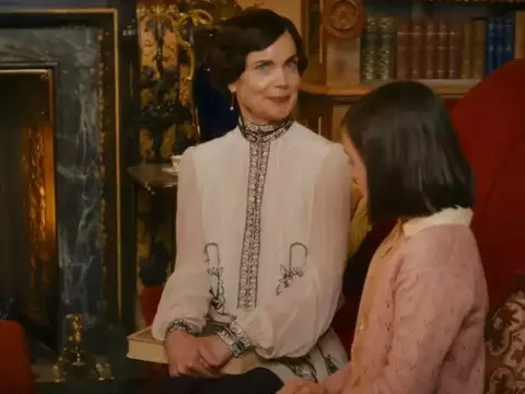 Atriz de Downton Abbey fala sobre ausência de Maggie Smith; leia