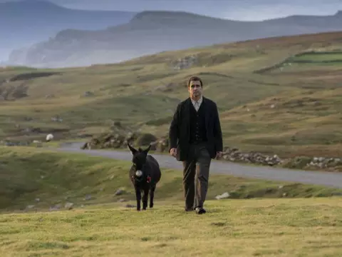 Pouco mais que caricato, Banshees de Inisherin faz com sucesso o bait de Oscar