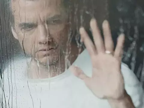 Trailer de A Última Casa, com Wagner Moura, sai amanhã; veja pôster