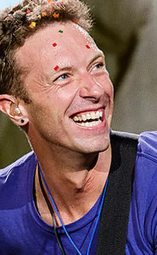 Coldplay mostra lado mais colorido e exala alegria no retorno ao Brasil