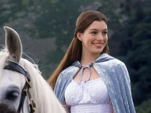 Uma Garota Encantada vai virar série, com Anne Hathaway na produção