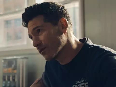Jon Bernthal, em cena a de O Urso