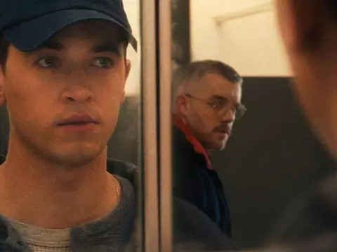 À Paisana vive a intensidade, pelo bem e pelo mal