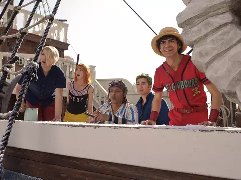 Foto da segunda temporada da série live action de One Piece, um dos lançamentos da Netflix para março de 2026