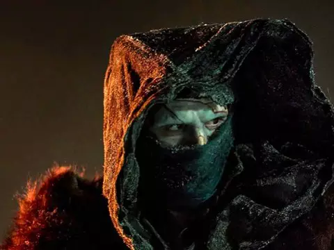 Frankenstein | Nova foto mostra maquiagem completa de Jacob Elordi