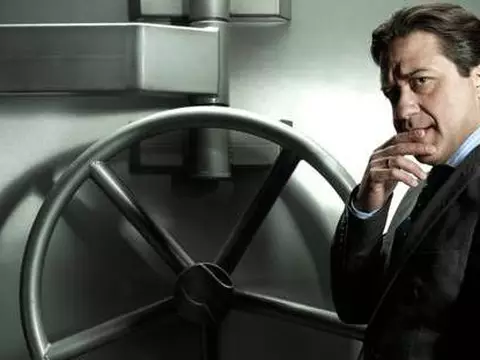 7 vezes em que quisemos bater no Arturo de La Casa de Papel