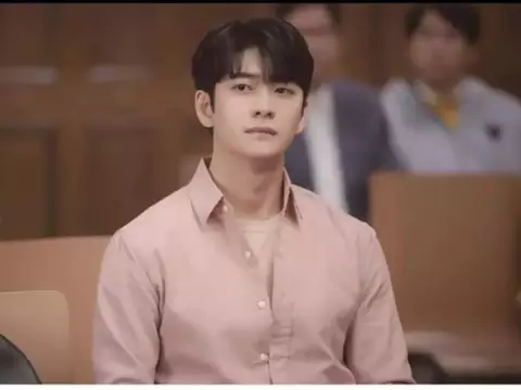 Kang Tae-oh em Uma Advogada Extraordinária (Reprodução)