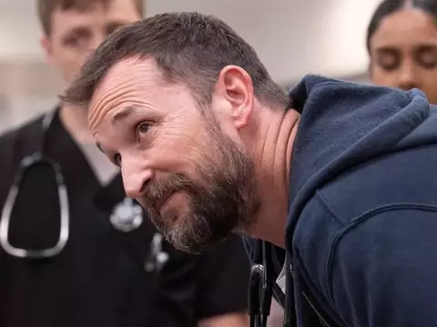 The Pitt | Série da Max será processada por família do criador de ER