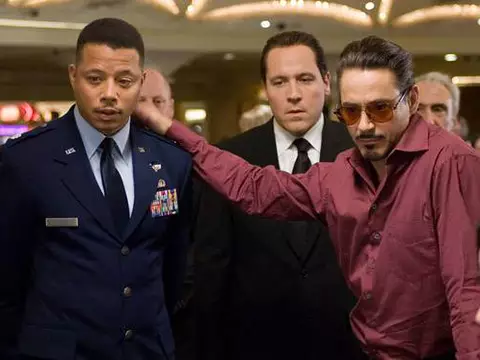 Foto de Terrence Howard e Robert Downey Jr. em Homem de Ferro/Reprodução