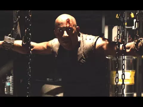 Riddick | Vin Diesel é mantido como refém nos novos clipes