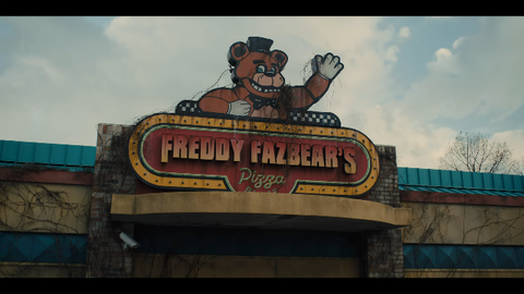 EU VISITEI A PIZZARIA DE FNAF NA VIDA REAL! E NO BRASIL! #fnaf #fnafre