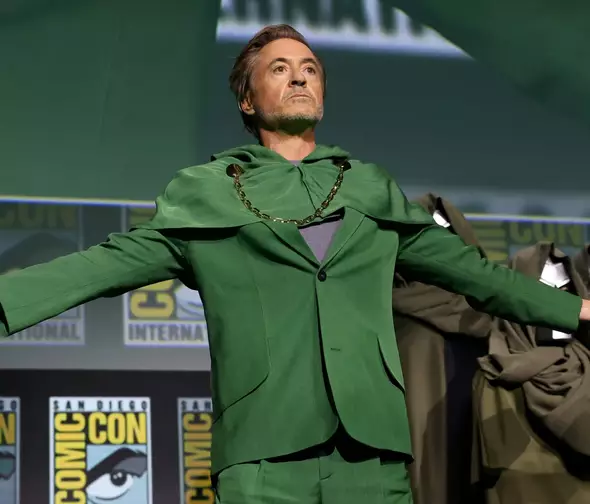 Robert Downey Jr. na SDCC, como Doutor Destino (Reprodução)