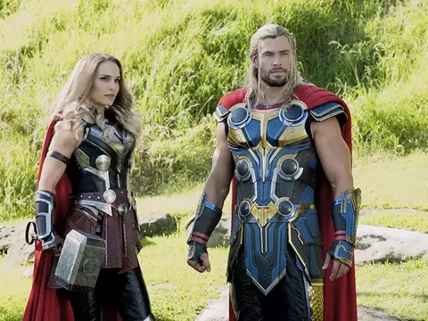 Vingadores: Doutor Destino | Taika Waititi está animado e defende seu Thor