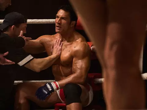 Cena de The Smashing Machine (Divulgação)