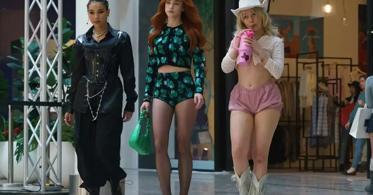 Filmes Frutos Proibidos | Elenco do longa aparece em nova foto; confira2 min de leitura Igor Pontes