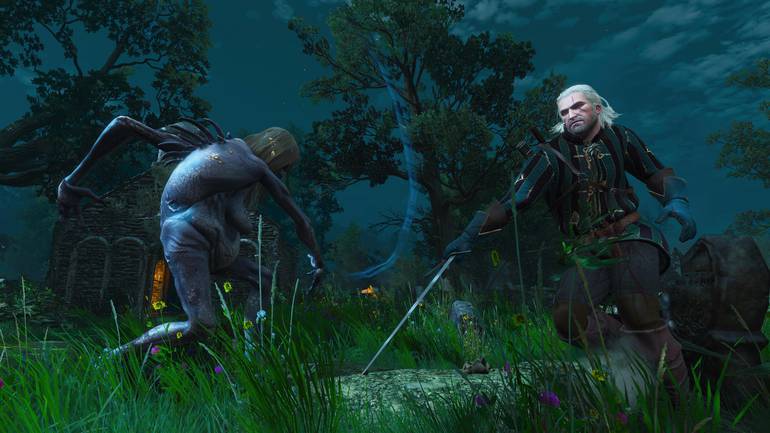 Geralt luta contra bruxa.