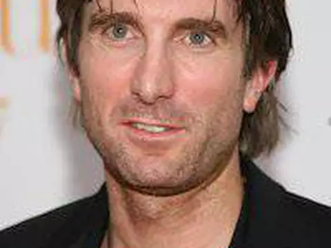 Powers | Sharlto Copley e Michelle Forbes estrelarão a série