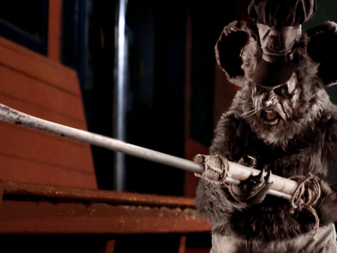 Screamboat: Terror à Bordo - O Slasher que Satiriza a Disney com Sangue e Humor